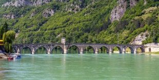 Екскурзия в СЪРБИЯ - В плен на планината Мокра Гора - екскурзия с автобус