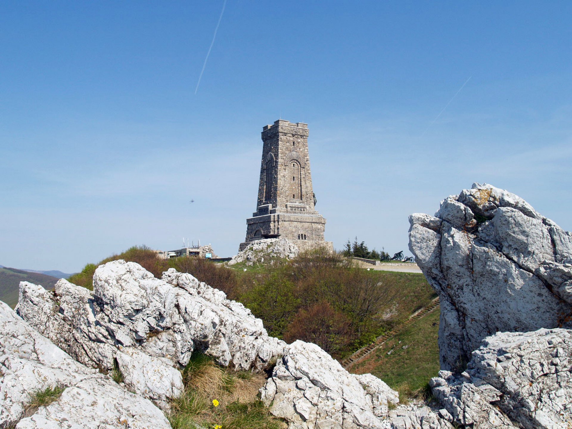 Памятники болгарии фото