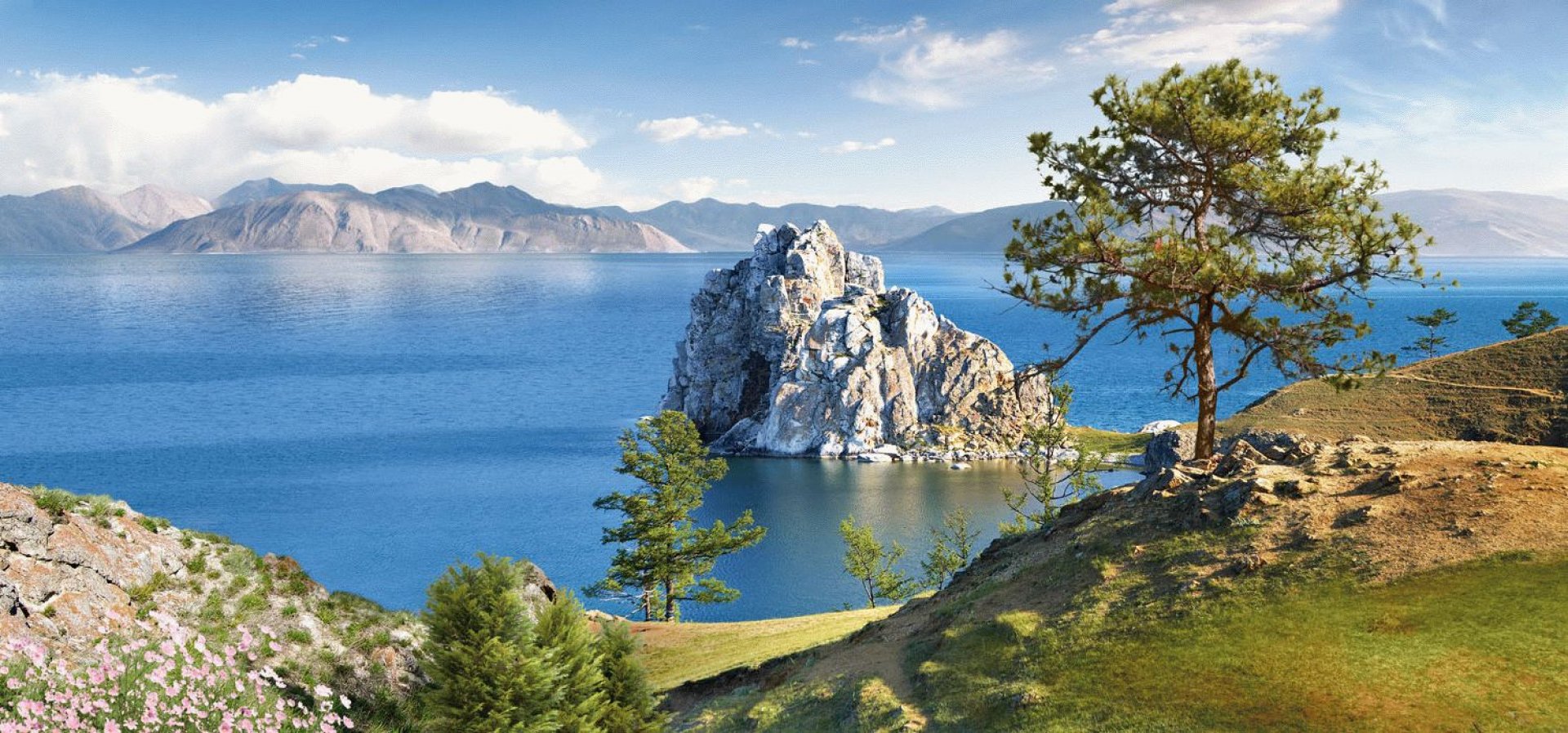 Все места россии. Озеро Байкал. Озеро Байкал Иркутская область. Озеро Байкал Lake Baikal. Иркутск природа Байкал.