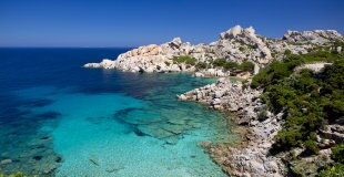 Екскурзия в ИТАЛИЯ - Сардиния - коралови крайбрежия и изумрудени острови!